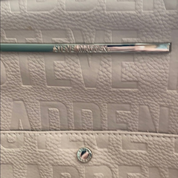 Bag - Picture 2 of 4